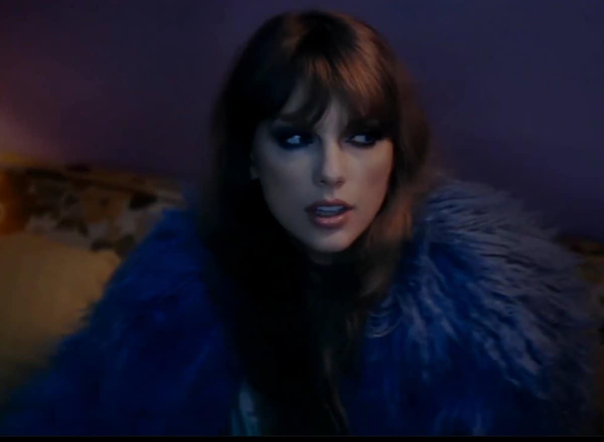 Teaser Trailer From Taylor Swift Midnights